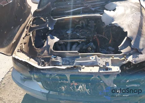 2001 Volvo V70 2.4 from USA, damaged, VIN YV1SW61R812112830